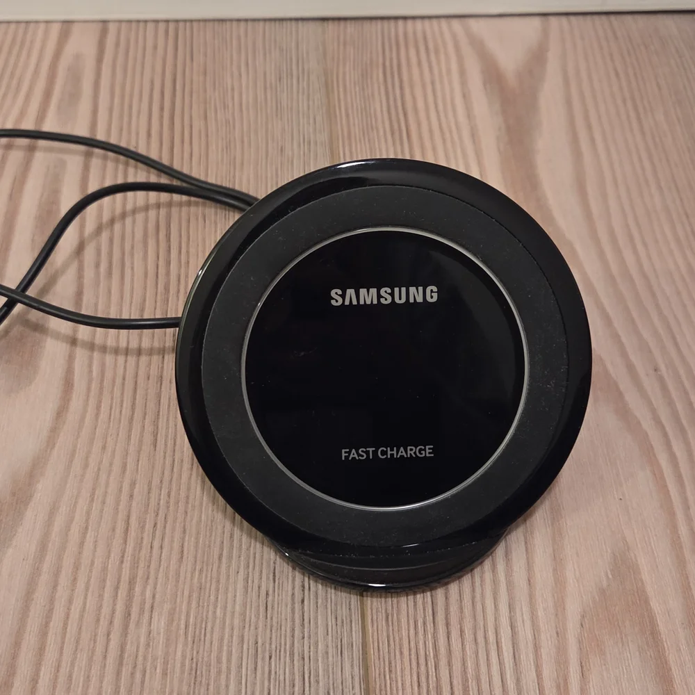 Samsung Black Wireless Charger